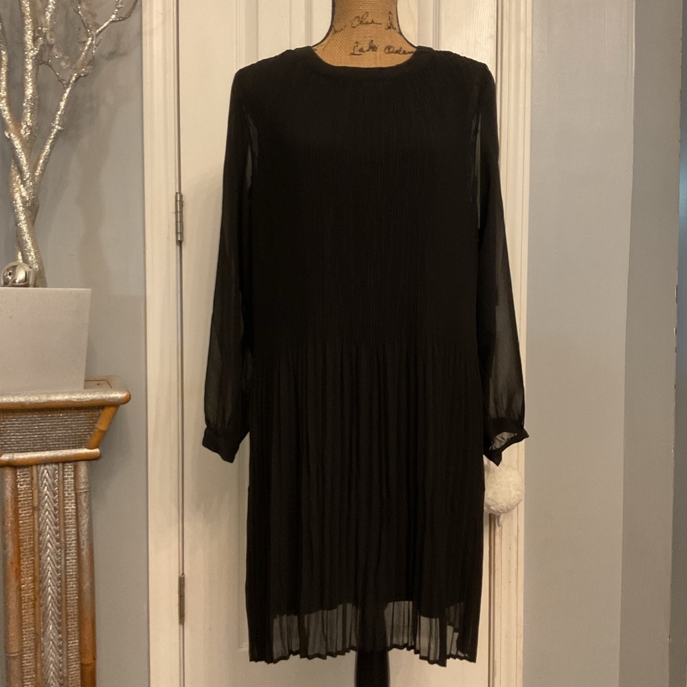 Studio 1886 Pleated Dress - Picture 5 of 8